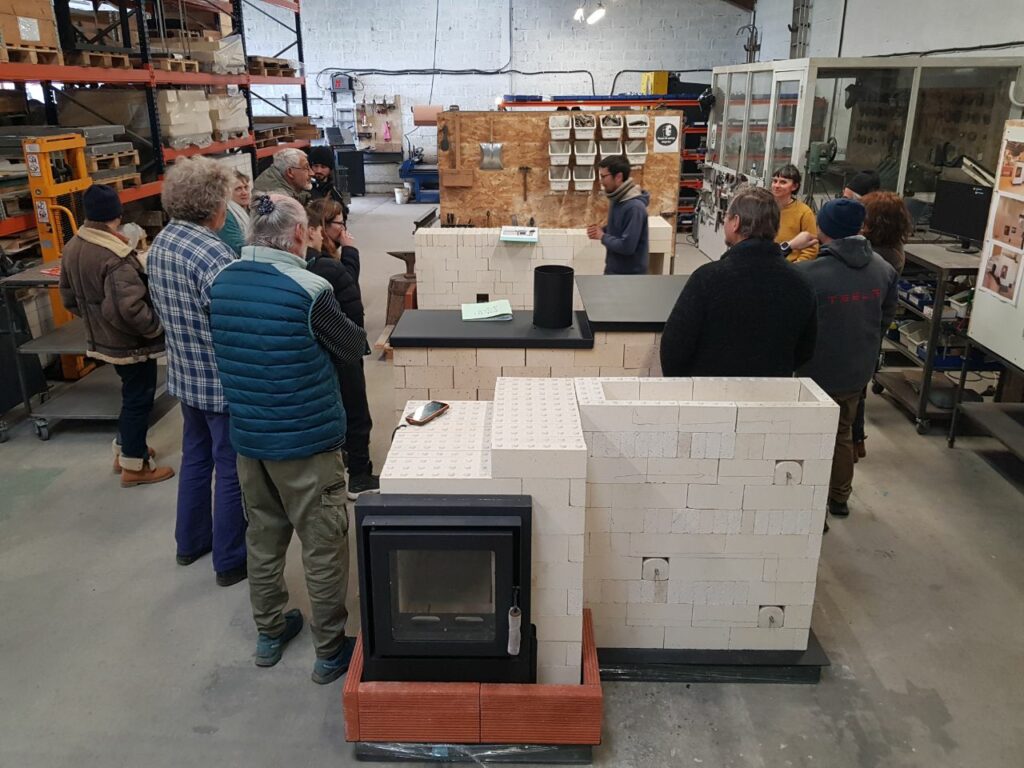 journée nationale du poêle de masse à l'atelier d'Uzume